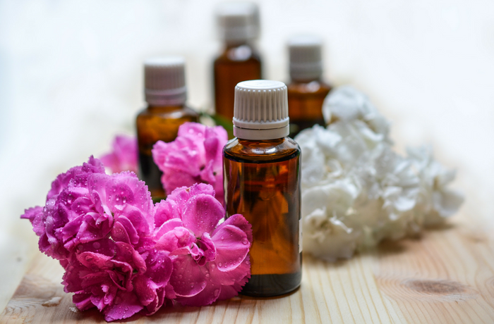 How to use essential oils for cleaning